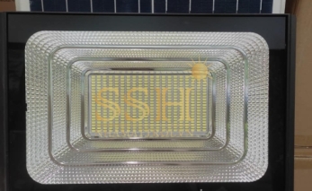 Đèn LED Pha Năng Lượng Mặt Trời - Tiết Kiệm Năng Lượng Và Hiệu Quả Chiếu Sáng
