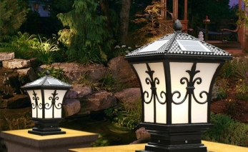 Tổng hợp những loại đèn trụ cổng năng lượng mặt trời tốt nhất 2024