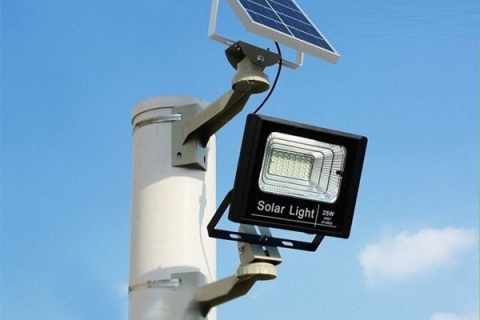 VÌ SAO NGƯỜI TA THƯỜNG DÙNG ĐÈN PHA LED TRONG VIỆC CHIẾU SÁNG CHO ĐƯỜNG PHỐ