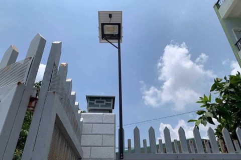 MUỐN MUA ĐÈN LED LẮP VÀO HỆ THỐNG ĐIỆN NĂNG LƯỢNG CẦN BIẾT NHỮNG THÔNG TIN GÌ?