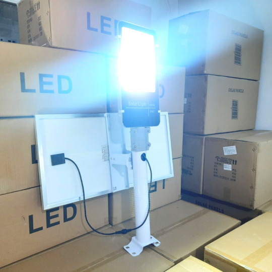  Đèn Năng Lượng Mặt Trời | Đèn Bàn Chải 400W sáng trắng cao cấp BC400
