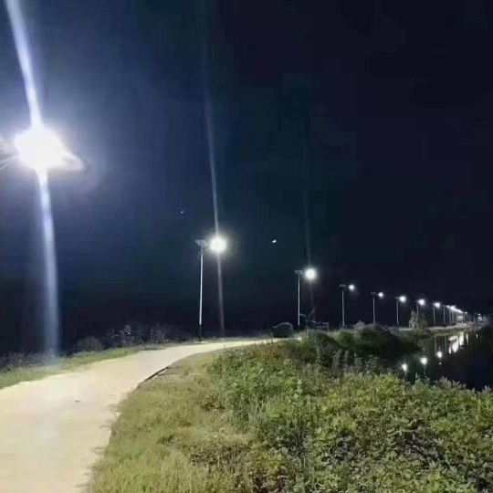 Đèn Năng Lượng Mặt Trời | Đèn Bàn Chải 300W sáng trắng cao cấp BC300