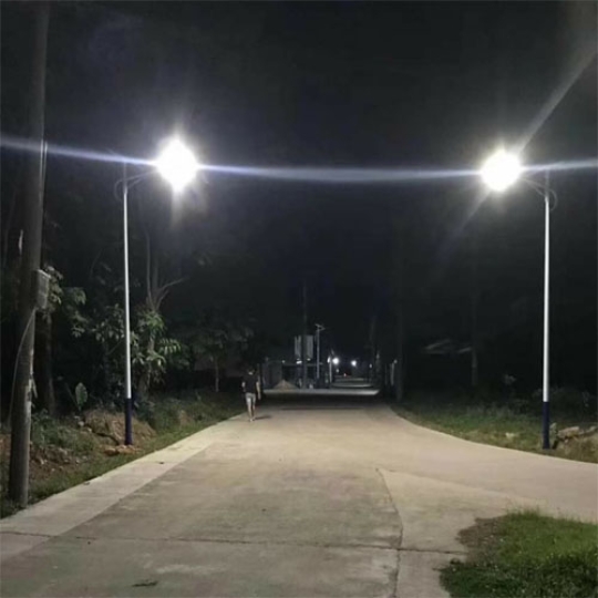 Đèn Năng Lượng Mặt Trời | Đèn Bàn Chải 300W sáng vàng cao cấp BC300V