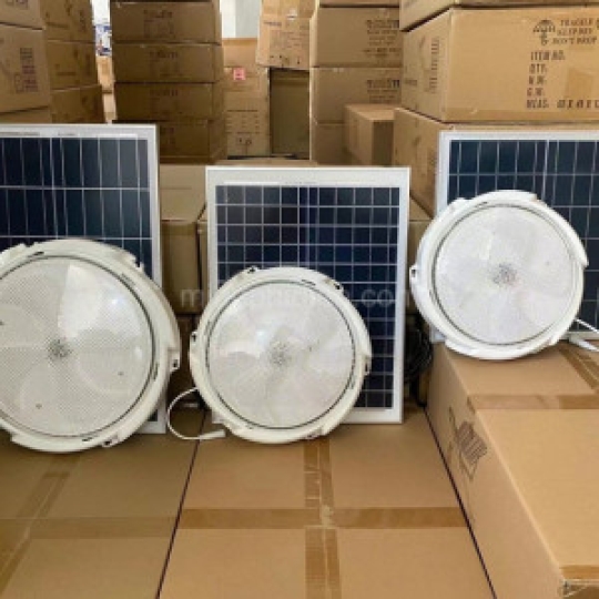 Đèn Năng Lượng Mặt Trời | Đèn Ốp Trần 300W ánh sáng trắng sang trọng OT300a